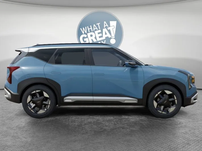 2027 Kia Seltos - view 7