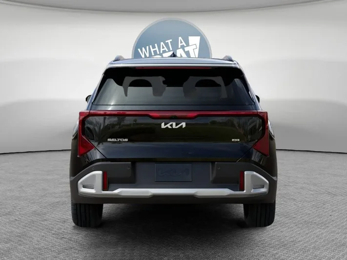 2027 Kia Seltos - view 13