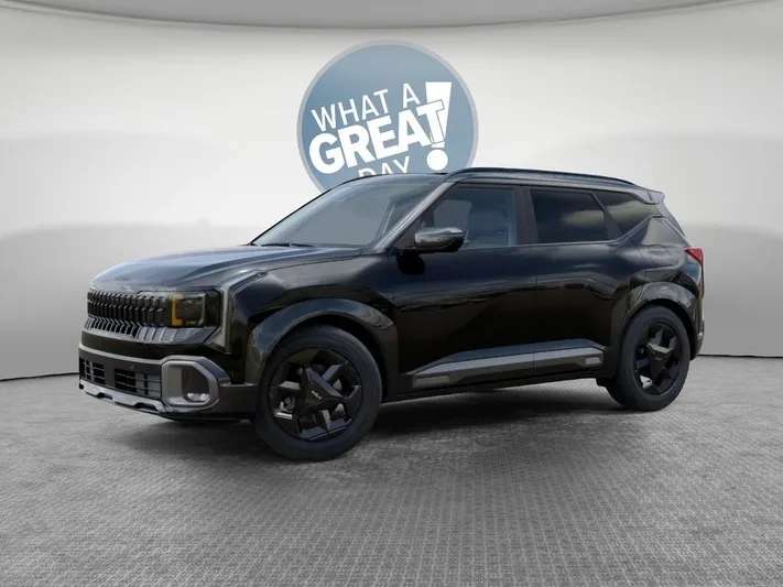 2027 Kia Seltos - view 3