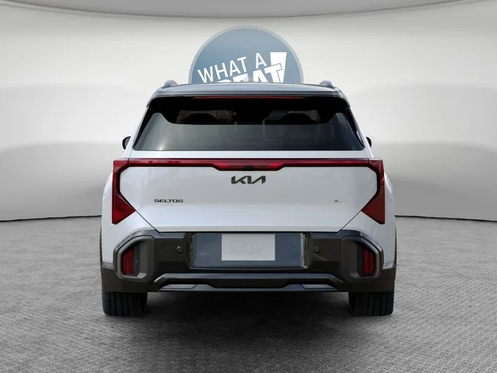 2027 Kia Seltos - view 13