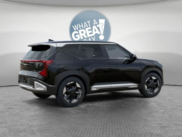 2027 Kia Seltos - view 6