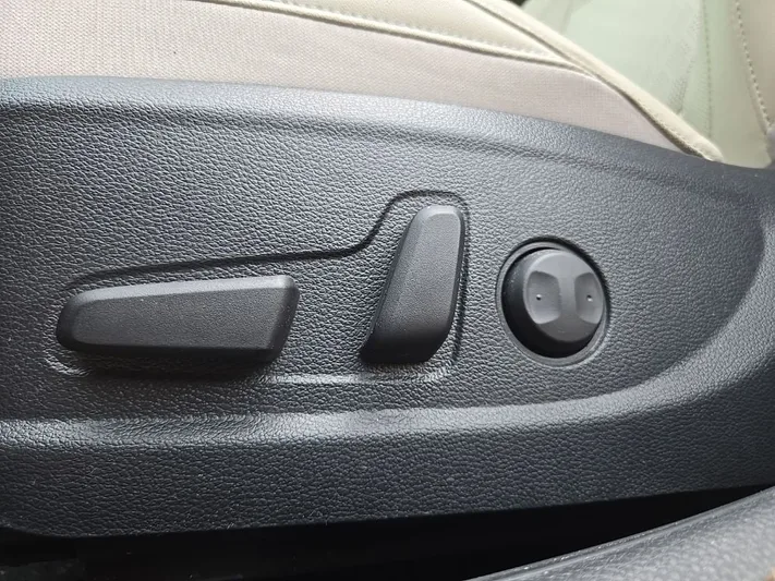 2021 Kia Seltos - view 20