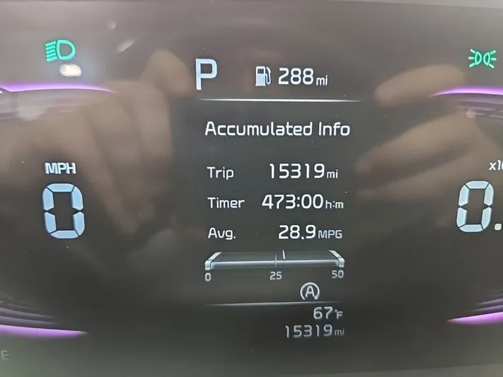 2025 Kia Seltos - view 21