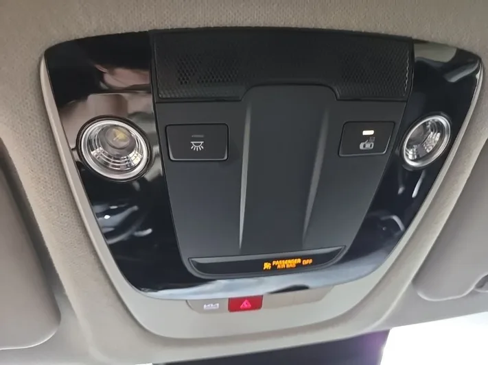 2025 Kia Seltos - view 31