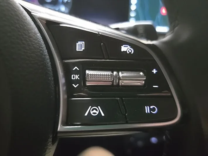 2024 Kia Seltos - view 29
