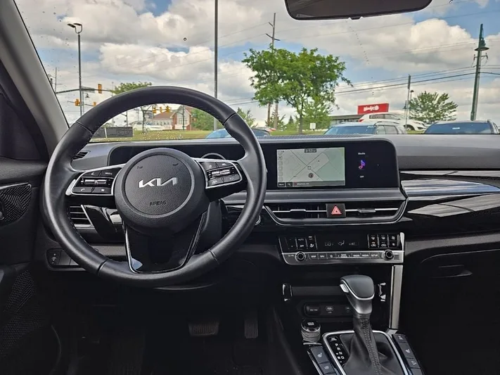 2024 Kia Seltos - view 35