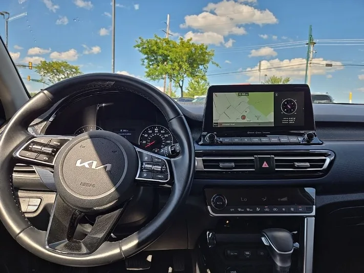 2022 Kia Seltos - view 35