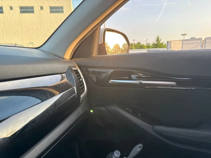 2024 Kia Seltos - view 8
