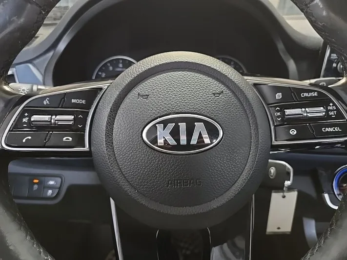 2021 Kia Seltos - view 14
