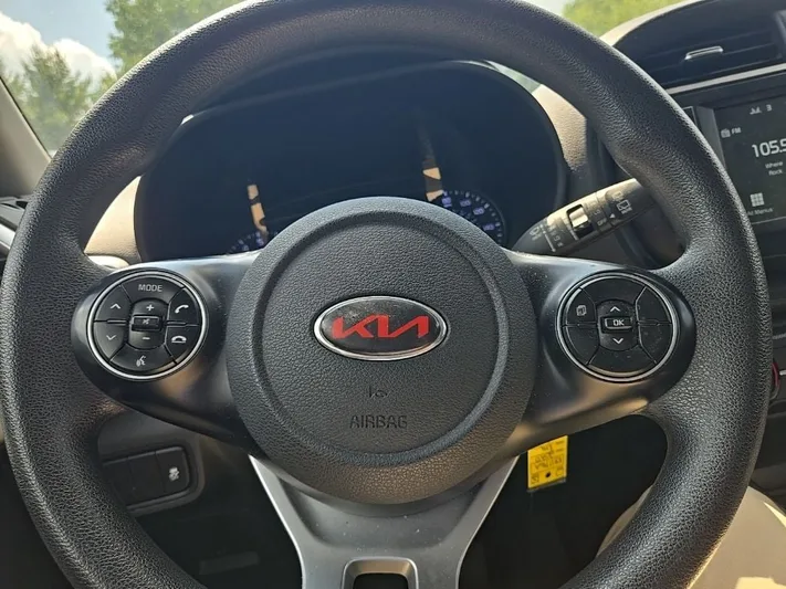 2020 Kia Soul - view 12