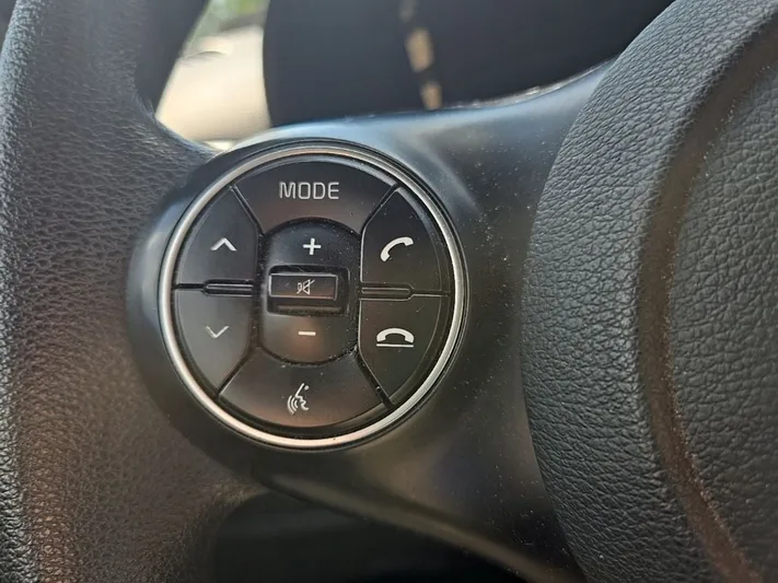2020 Kia Soul - view 13