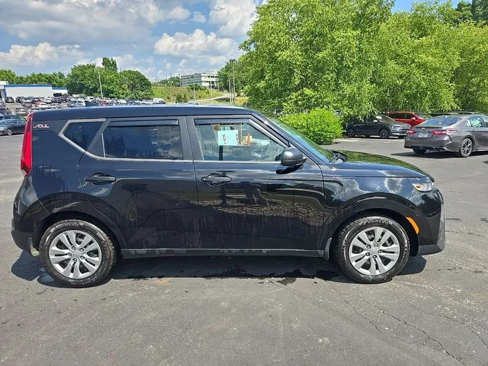 2020 Kia Soul - view 2