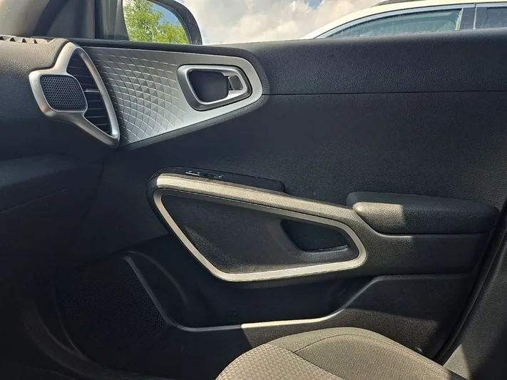 2020 Kia Soul - view 23