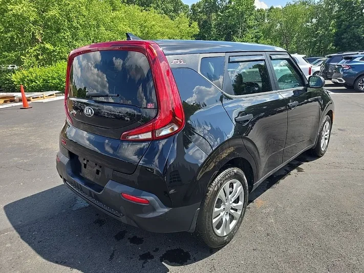 2020 Kia Soul - view 3