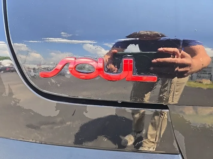 2020 Kia Soul - view 6