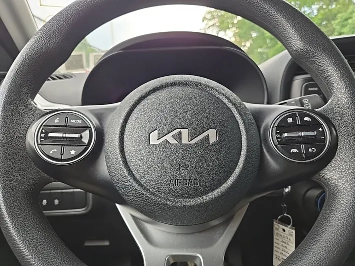 2023 Kia Soul - view 14