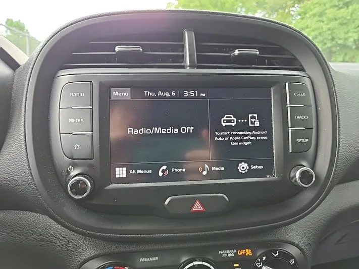 2023 Kia Soul - view 21