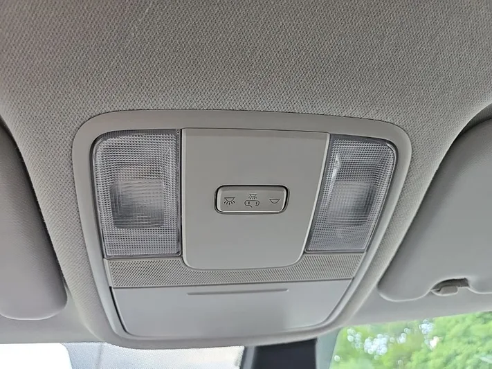 2023 Kia Soul - view 27