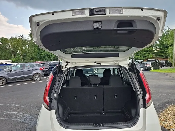 2023 Kia Soul - view 32