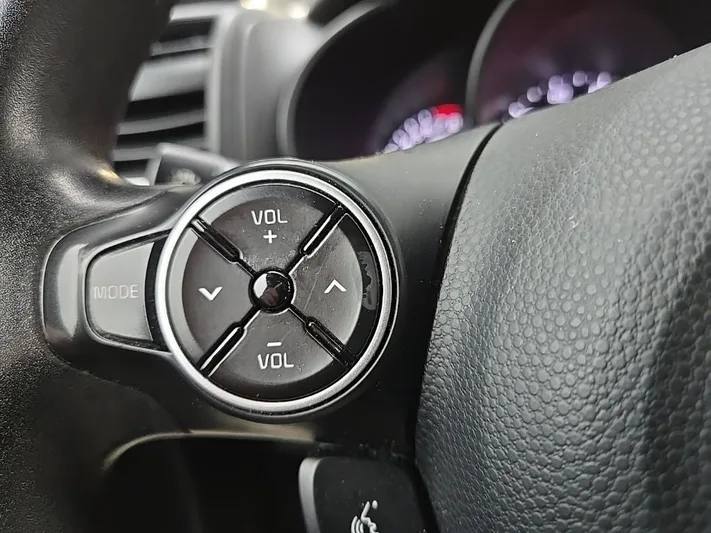 2018 Kia Soul - view 12