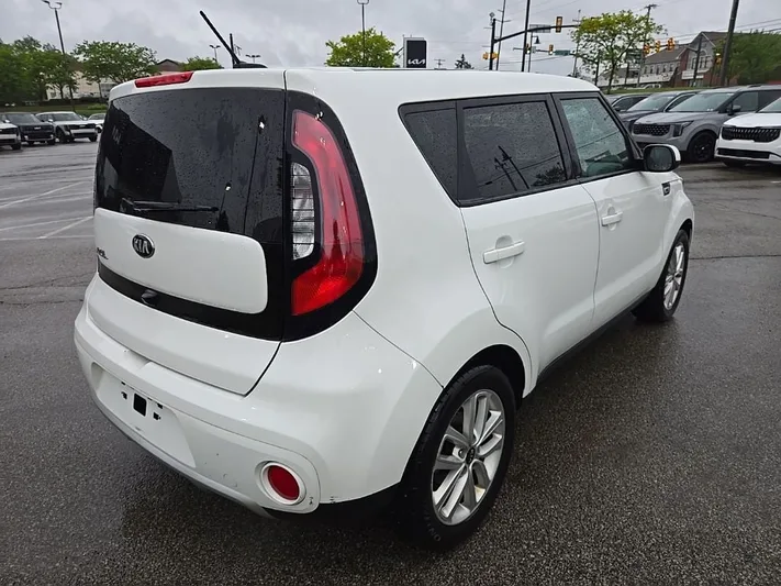 2018 Kia Soul - view 3