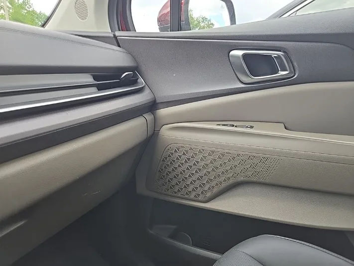 2026 Kia Carnival - view 24