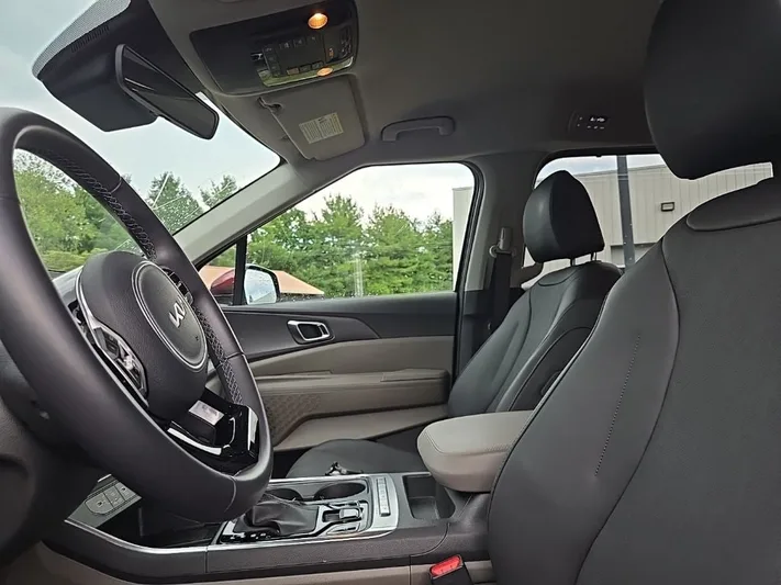 2026 Kia Carnival - view 30
