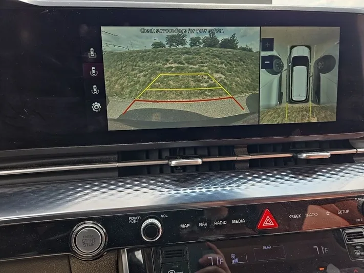 2022 Kia Carnival - view 18