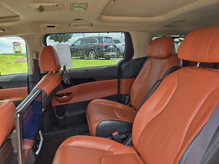 2022 Kia Carnival - view 30