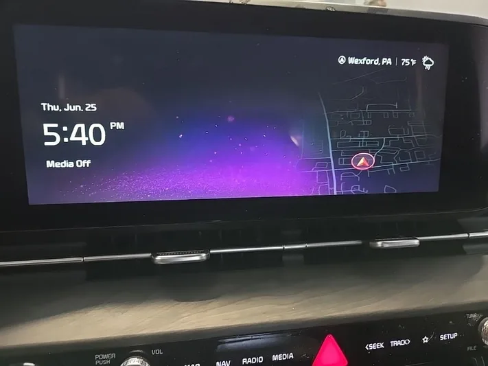 2024 Kia Carnival - view 22