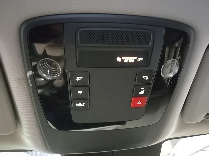 2024 Kia Carnival - view 28