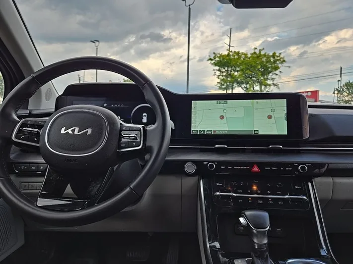 2024 Kia Carnival - view 37