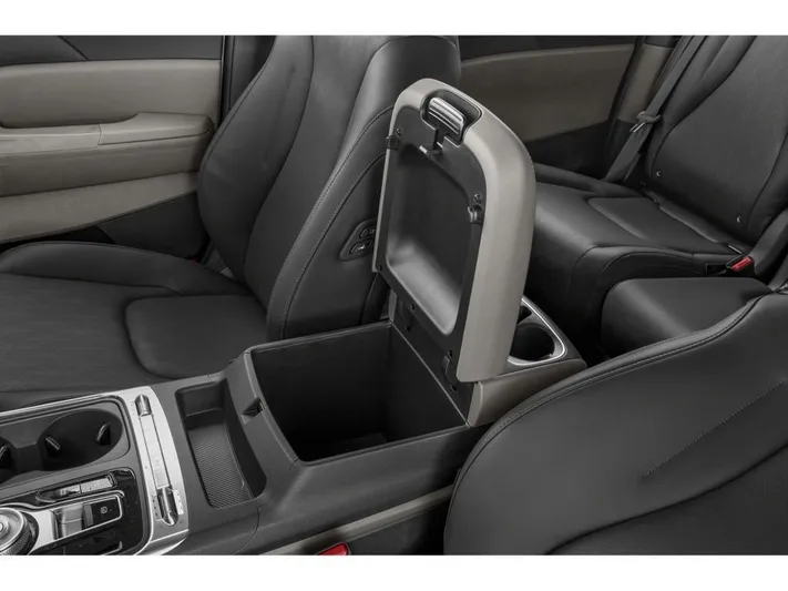 2027 Kia Carnival - view 25
