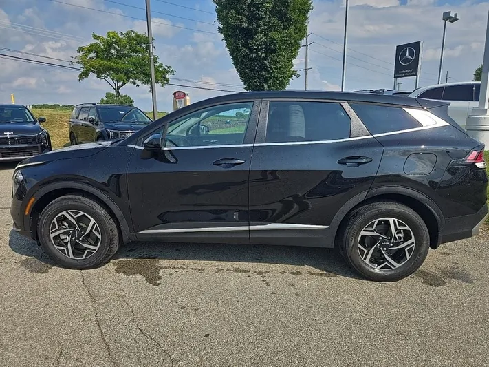 2023 Kia Sportage - view 10