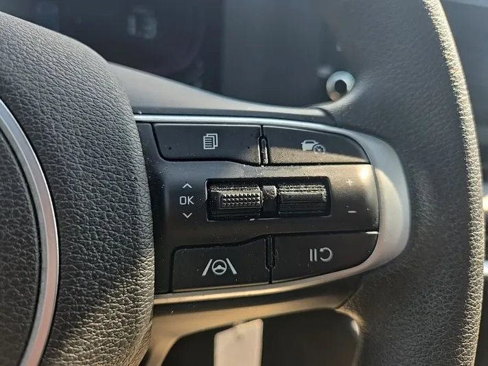 2023 Kia Sportage - view 18