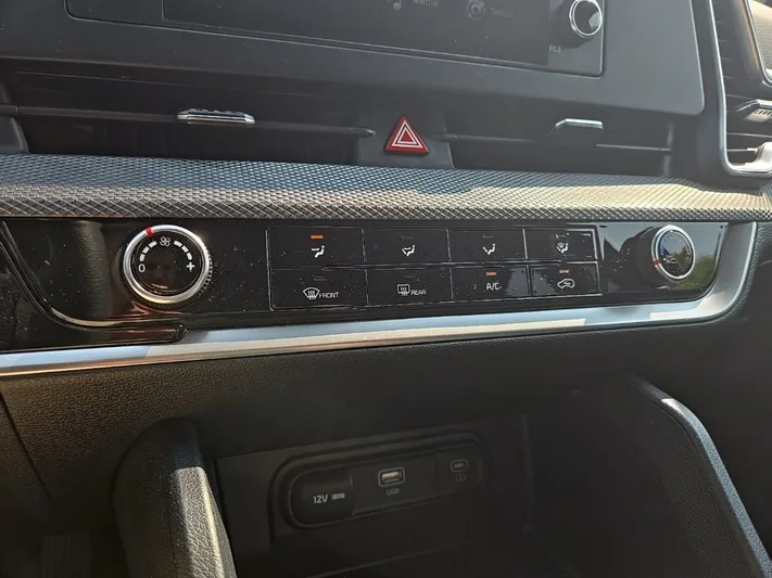 2023 Kia Sportage - view 24