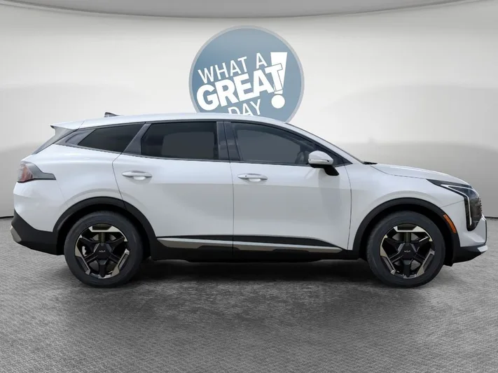 2026 Kia Sportage - view 7