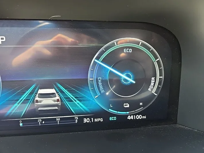 2023 Kia Sorento - view 15