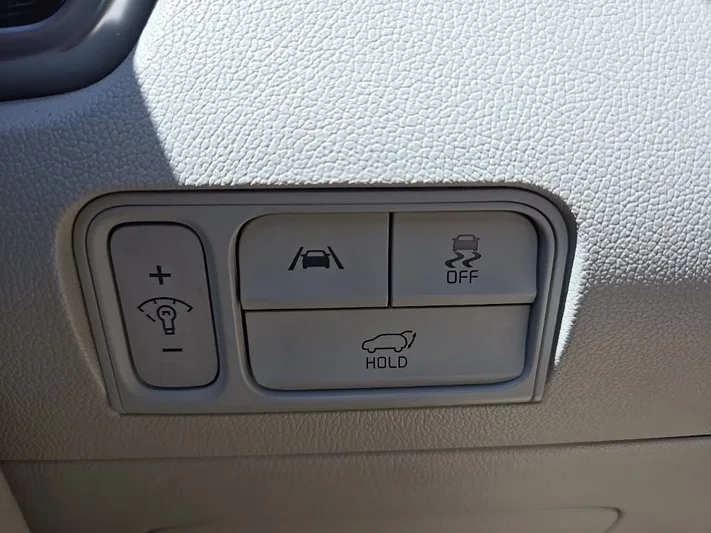 2023 Kia Sorento - view 19