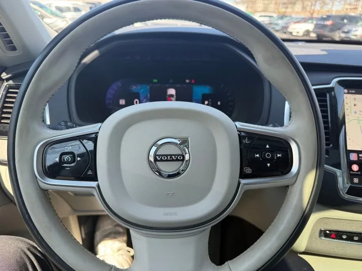 2025 Volvo XC90 - view 14