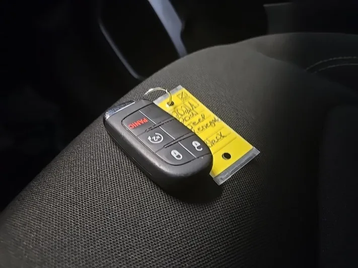 2021 Jeep Renegade - view 11