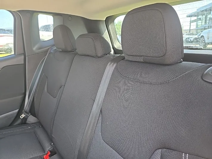 2021 Jeep Renegade - view 26