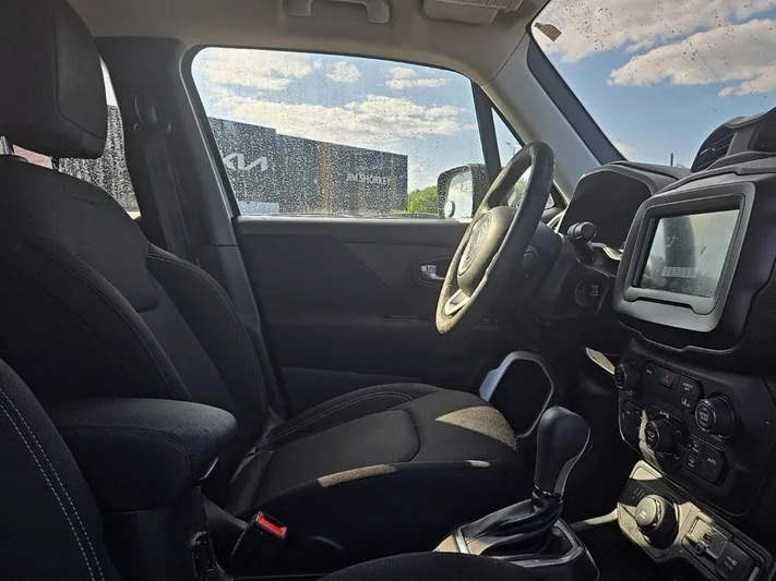 2021 Jeep Renegade - view 28