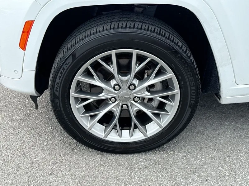 2022 Jeep Grand Cherokee Summit, photo 27