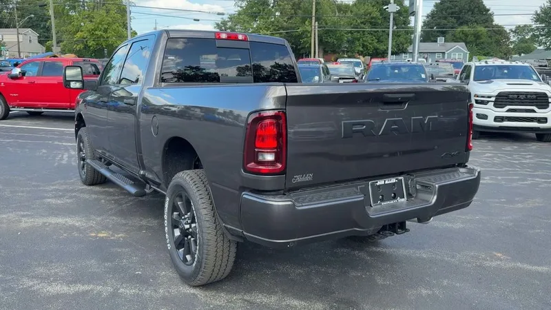 2026 Ram 2500 Black Express, photo 61