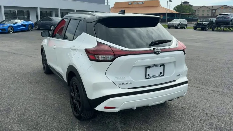 2023 Nissan Kicks SR, photo 35