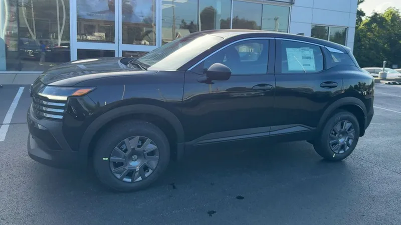 2026 Nissan Kicks S, photo 33