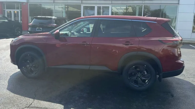 2026 Nissan Rogue SV, photo 35