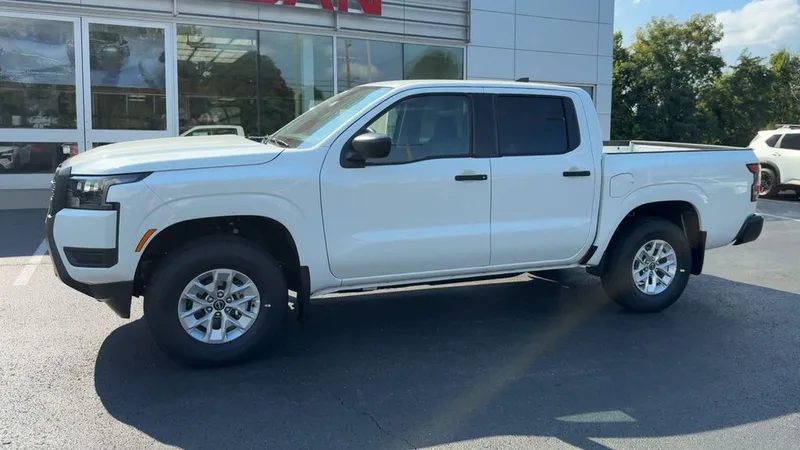 2026 Nissan Frontier S, photo 33