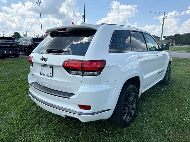 2020 Jeep Grand Cherokee Overland, photo 30